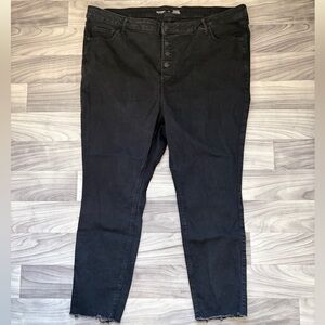 Old Navy Extra High‑Rise Rockstar Super Skinny Jeans | Black | Size 26